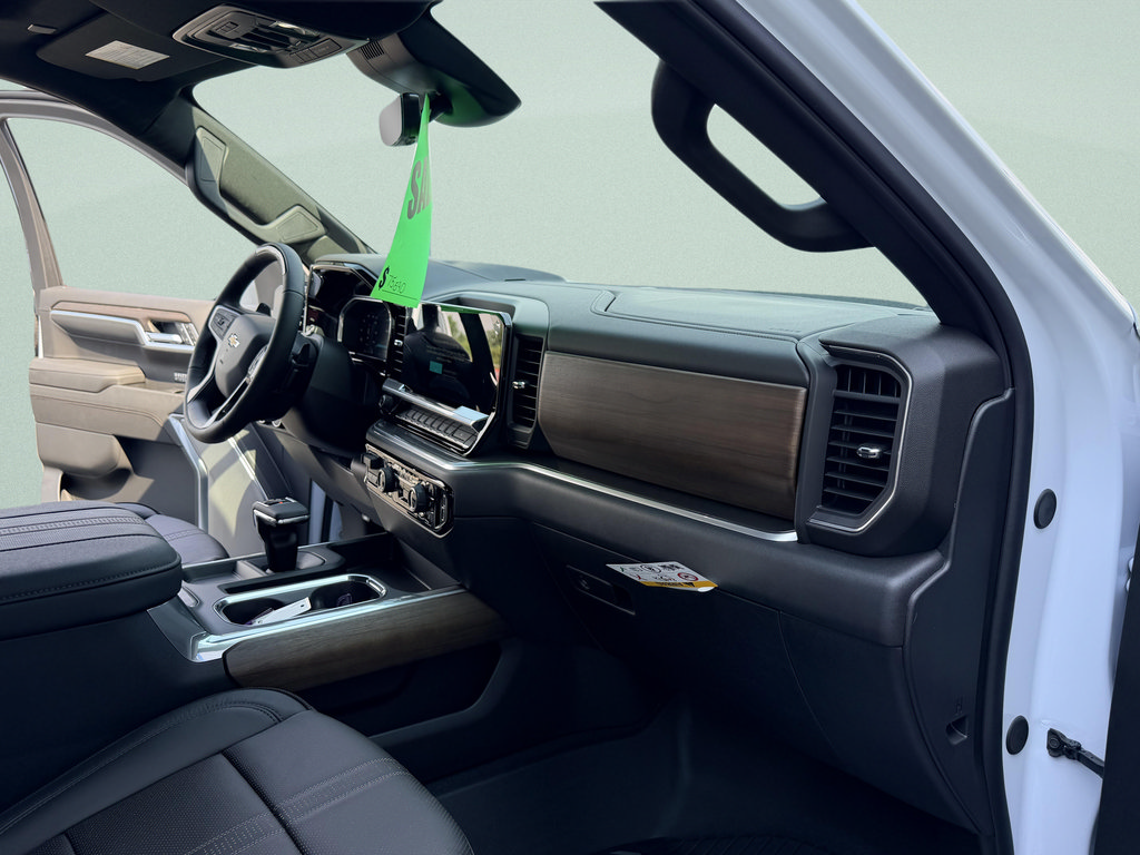 New 2026 Chevrolet Silverado 1500 High Country w/ Technology Package AWD/4WD image 15