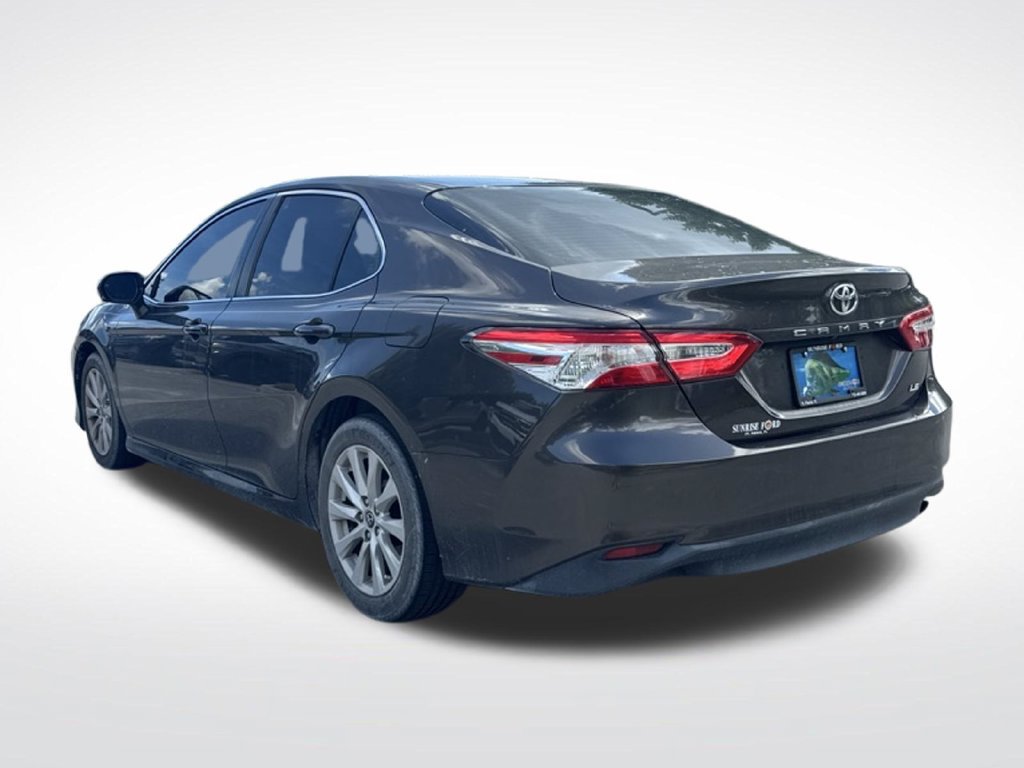 Used 2018 Toyota Camry LE w/ Convenience Package FWD image 6