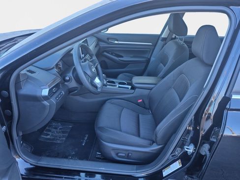 Used 2023 Nissan Altima 2.5 SV image 12