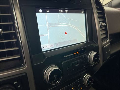 Used 2017 Ford F150 Platinum w/ Technology Package image 13