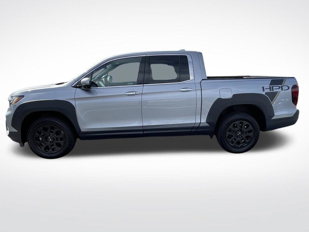 Used 2023 Honda Ridgeline RTL-E image 2