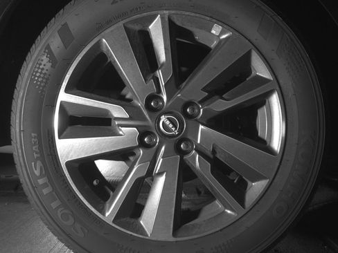 Used 2025 Nissan Versa SV FWD image 15