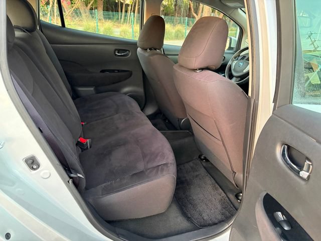 Used 2015 Nissan Leaf SV w/ Premium Package FWD image 25