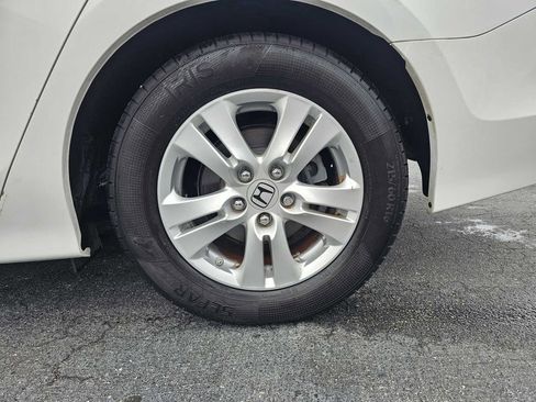 Used 2009 Honda Accord LX-P image 4