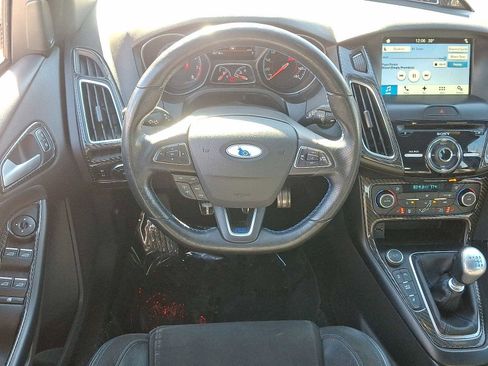 Used 2017 Ford Focus RS image 19