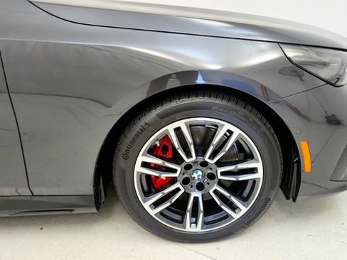 Used 2026 BMW 540i xDrive w/ Executive Package AWD/4WD image 21