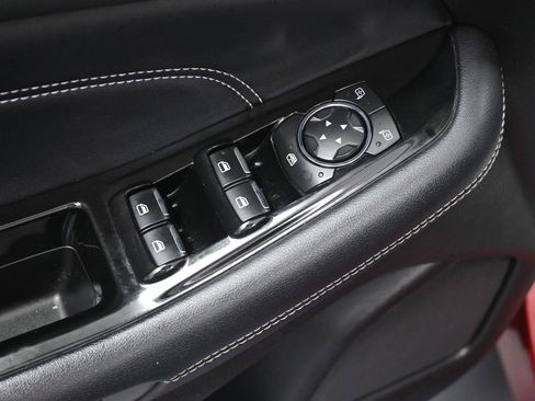 Used 2018 Ford Edge Titanium w/ Equipment Group 301A image 11