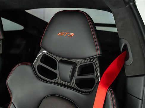 Certified 2022 Porsche 911 GT3 image 23