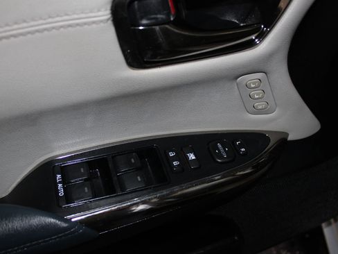 Used 2013 Toyota Avalon XLE Touring image 11