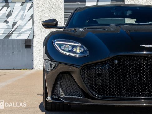 Used 2020 Aston Martin DBS Superleggera RWD image 4