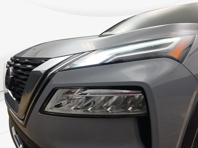 Used 2021 Nissan Rogue Platinum FWD image 32