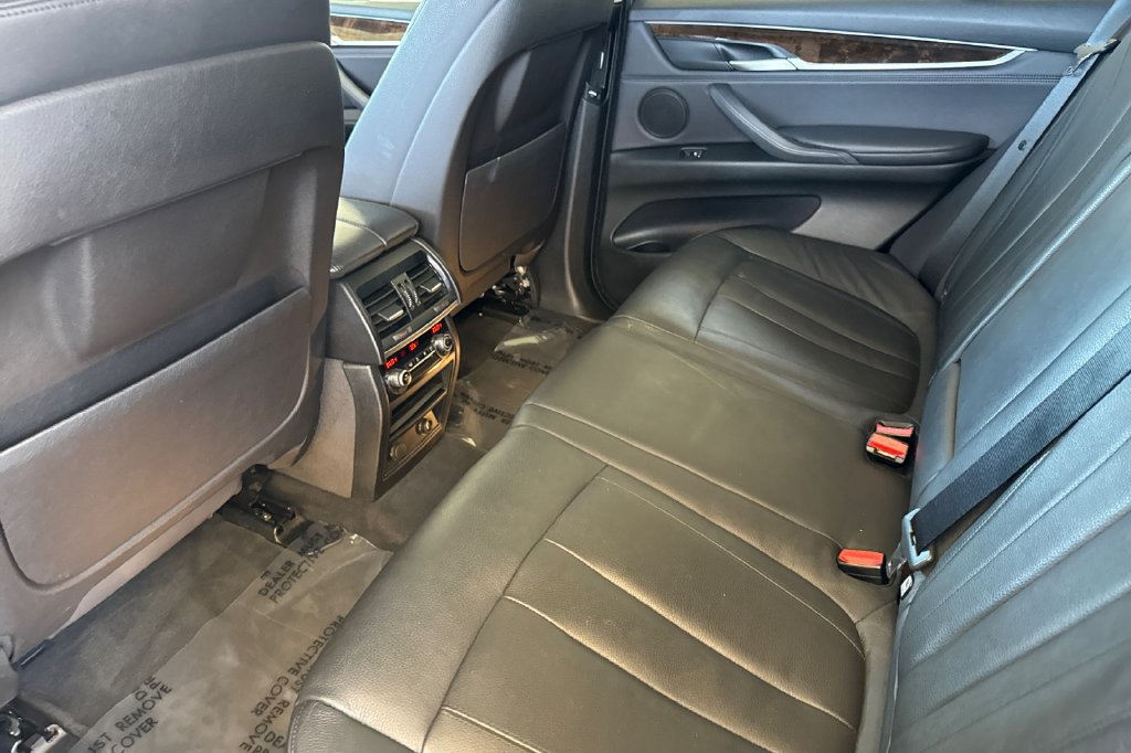 Used 2015 BMW X5 xDrive35i AWD/4WD image 11