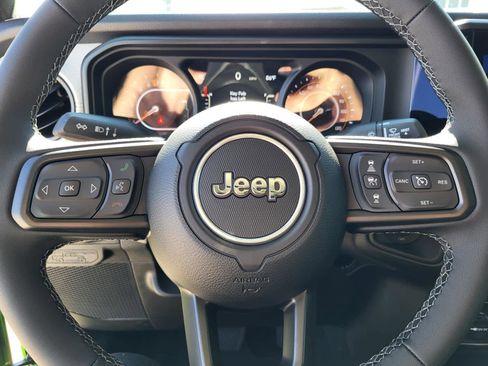 New 2025 Jeep Gladiator Sport image 16