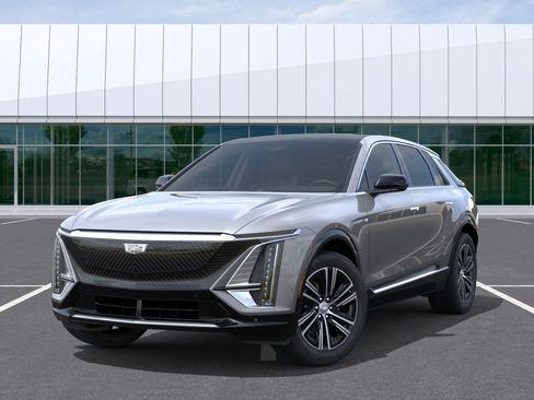 New 2027 Cadillac Lyriq Luxury RWD image 6