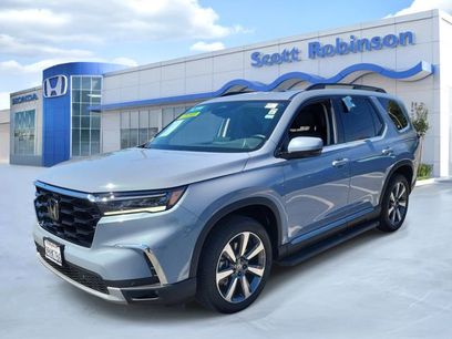 Used 2025 Honda Pilot Touring