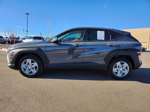 Certified 2025 Hyundai Kona SE image 7