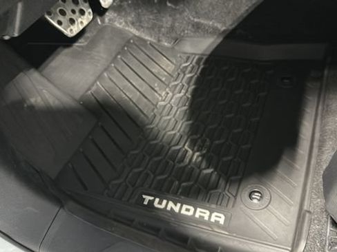 Used 2022 Toyota Tundra SR5 AWD/4WD image 10