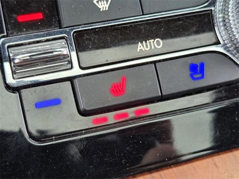 Used 2020 Lincoln Navigator Reserve w/ Equipment Group 208A Reserve image 24