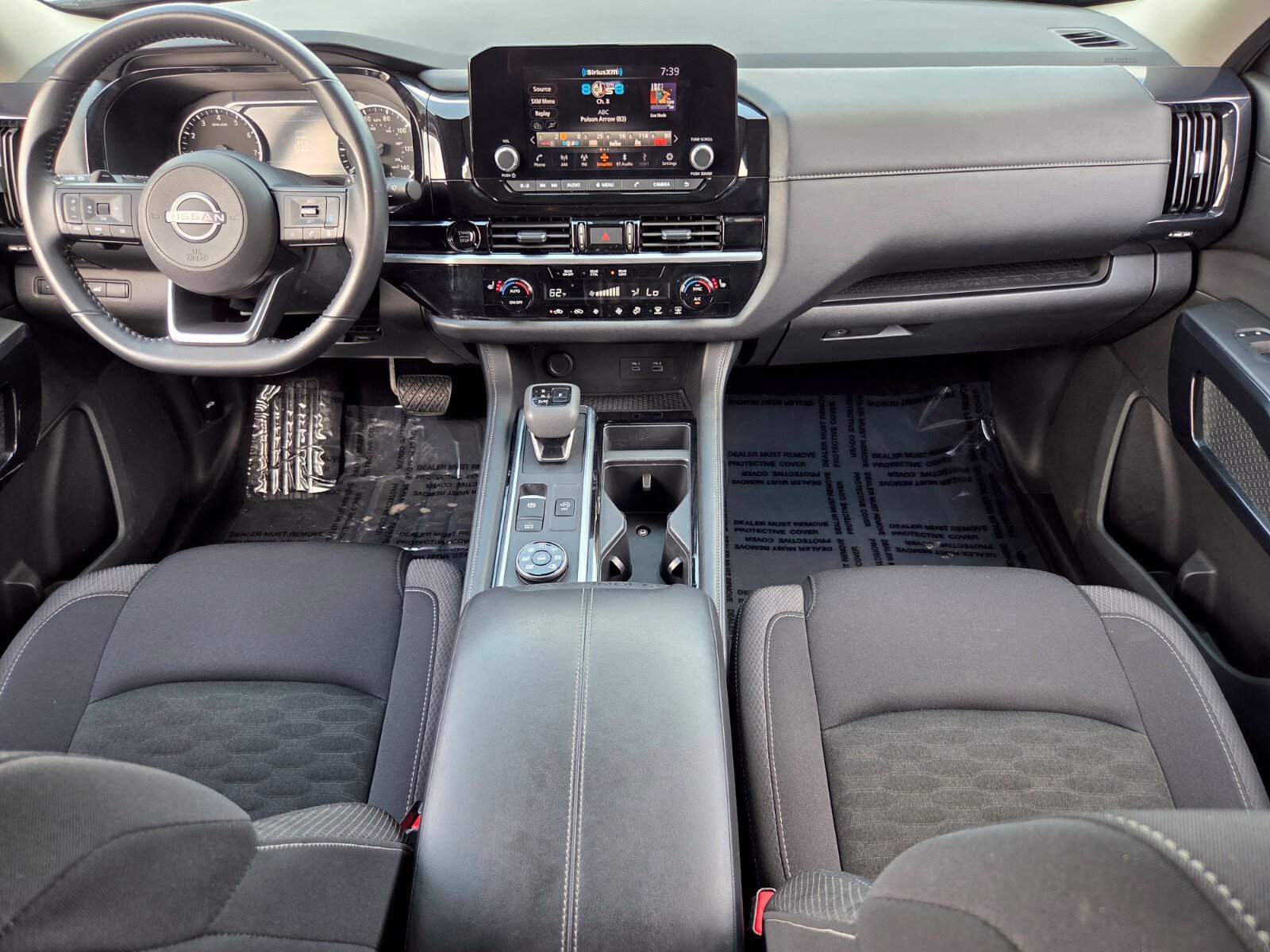 Used 2025 Nissan Pathfinder SV AWD/4WD image 14