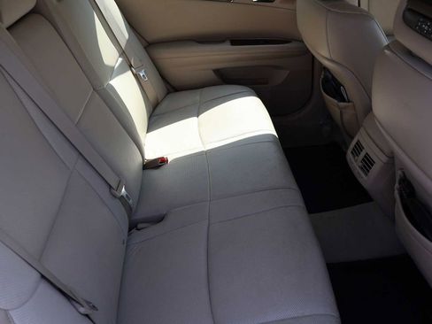 Used 2011 Toyota Avalon Limited image 14