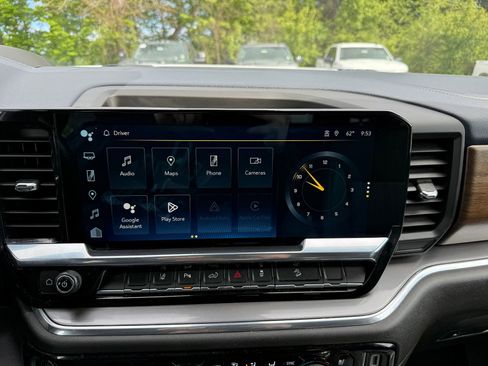 Certified 2024 Chevrolet Silverado 2500 High Country w/ Technology Package AWD/4WD image 31