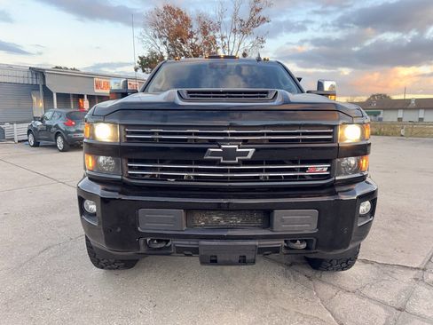 Used 2017 Chevrolet Silverado 2500 LTZ image 4