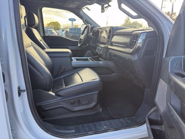 Used 2025 Ford F350 Lariat w/ Lariat Ultimate Package AWD/4WD image 12