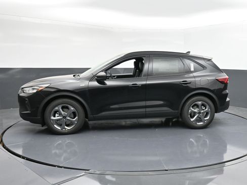 Used 2025 Ford Escape ST-Line w/ Tech Pack #1 image 5