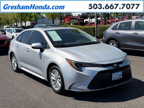 Used 2024 Toyota Corolla LE w/ LE Premium Package FWD image 1