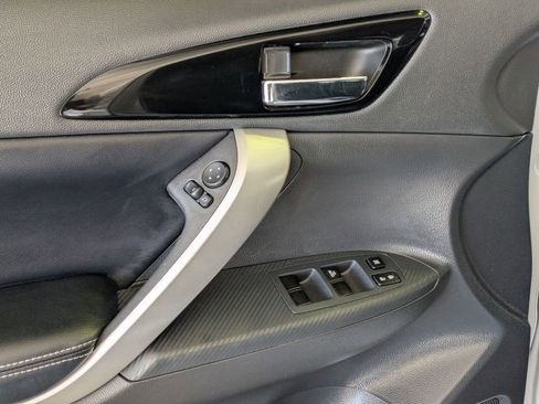 Used 2025 Mitsubishi Eclipse Cross AWD image 13