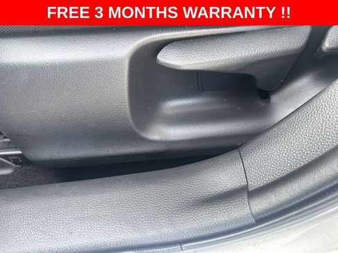 Used 2020 Toyota Corolla LE FWD image 13