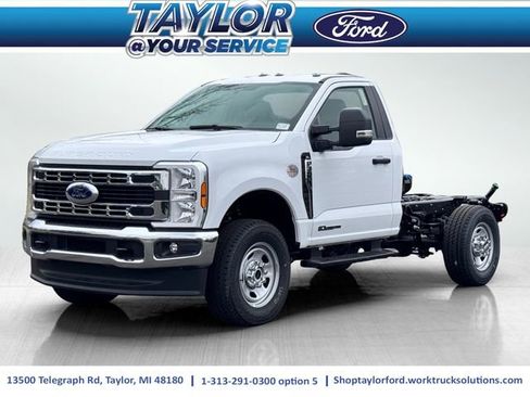 New 2025 Ford F350 XL w/ XL Chrome Package image 1