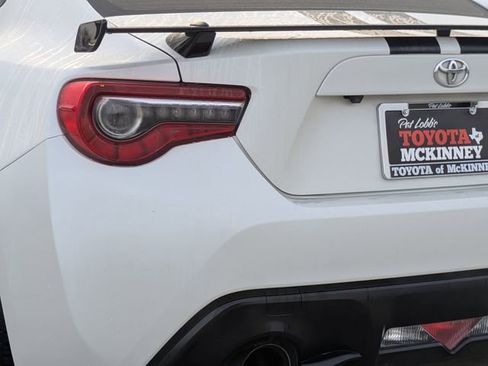 Used 2017 Toyota 86 860 Special Edition image 10