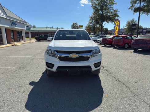 Used 2020 Chevrolet Colorado LT w/ Safety Package image 6