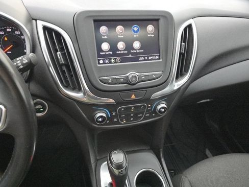 Used 2020 Chevrolet Equinox LT FWD image 29