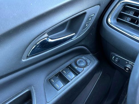 Certified 2024 Chevrolet Equinox RS w/ RS Leather Package image 32