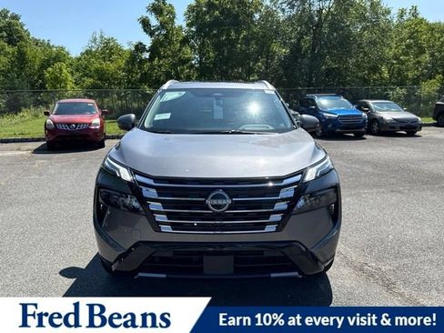 New 2026 Nissan Rogue Platinum w/ Platinum Premium Package AWD/4WD image 2