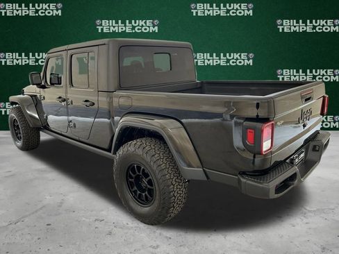Used 2022 Jeep Gladiator Willys image 10