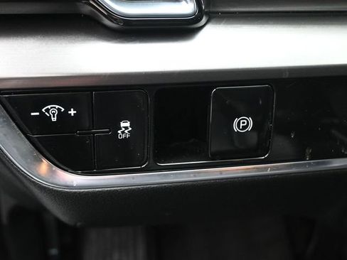 Used 2024 Kia Sportage EX image 21