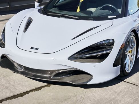 Used 2022 McLaren 720S Spider image 6
