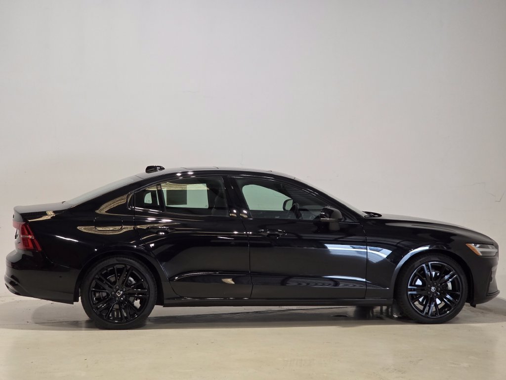 Used 2023 Volvo S60 B5 Ultimate w/ Climate Package AWD/4WD image 4