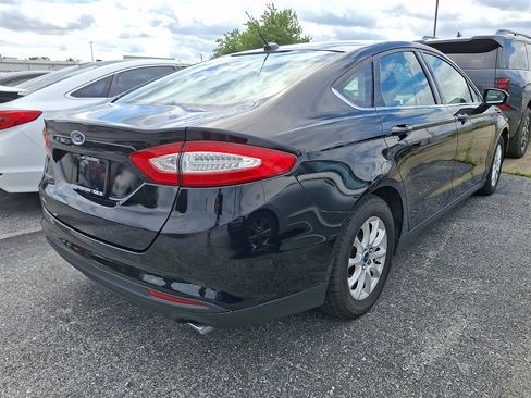 Used 2016 Ford Fusion S FWD image 9