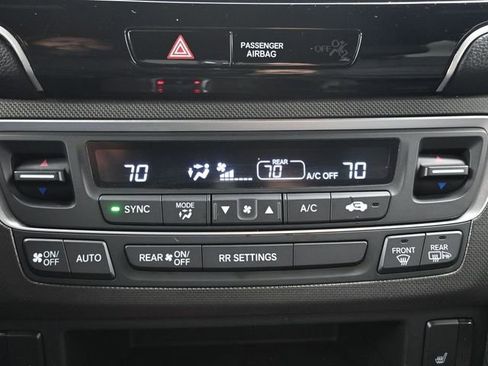 Used 2022 Honda Passport TrailSport image 12