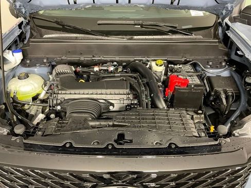 New 2025 Ford Maverick Lariat w/ Black Appearance Package image 9