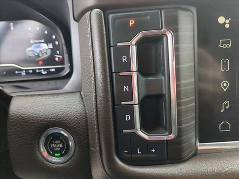 Used 2023 GMC Yukon Denali image 12