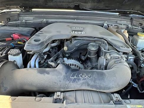 Used 2020 Jeep Gladiator Sport w/ Quick Order Package 24S image 14