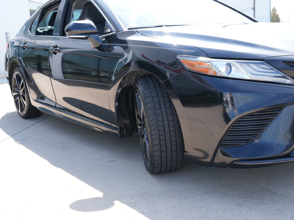 Used 2019 Toyota Camry XSE FWD image 10