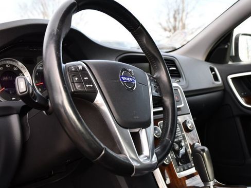 Used 2012 Volvo S60 T6 image 10