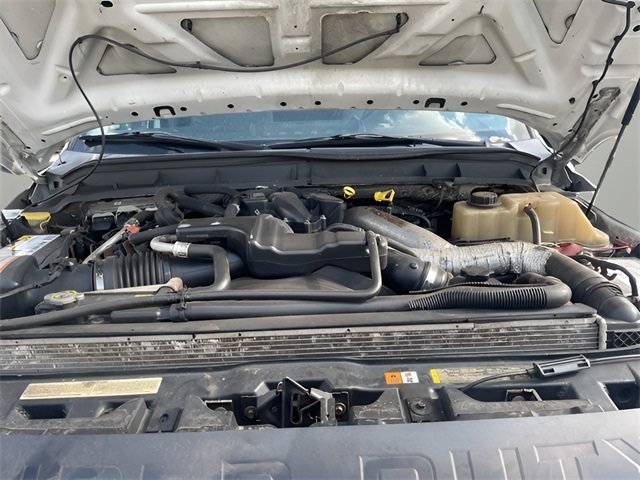 Used 2011 Ford F550 4x4 Regular Cab Super Duty w/ Payload Upgrade Pkg image 19