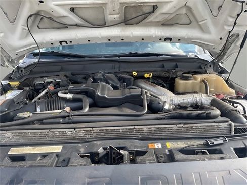 Used 2011 Ford F550 4x4 Regular Cab Super Duty w/ Payload Upgrade Pkg image 19